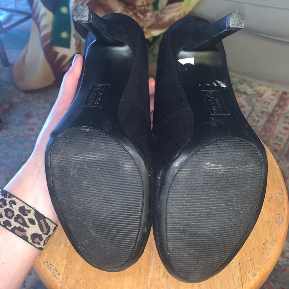 Mootsies Tootsies Black suede 4 inch heels size 9 1/2 med - Picture 4 of 5